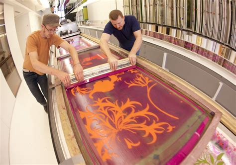 High-Quality Screen Printing on Canvas for Exceptional Artwork.